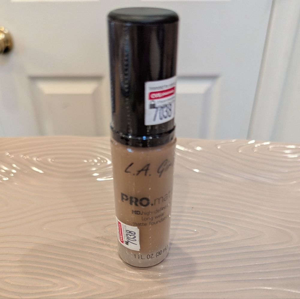 LA Girl Carmel Pro Matte Foundation New